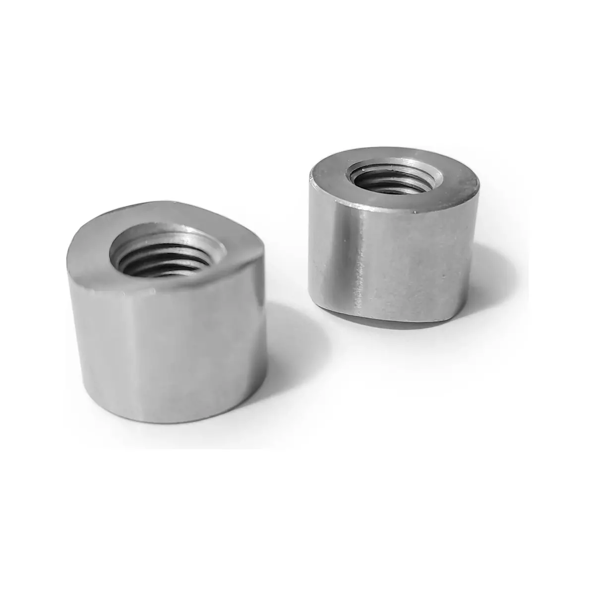 Universal M10x1.25P Coped Steel Weld Bung 2