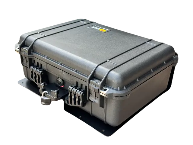 Overland Case With Easy Release Mount 1