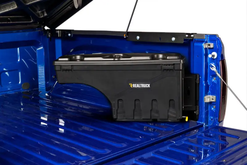 Undercover 99-16 Ford F-250/F-350 Passengers Side Swing Case - Black Smooth 2
