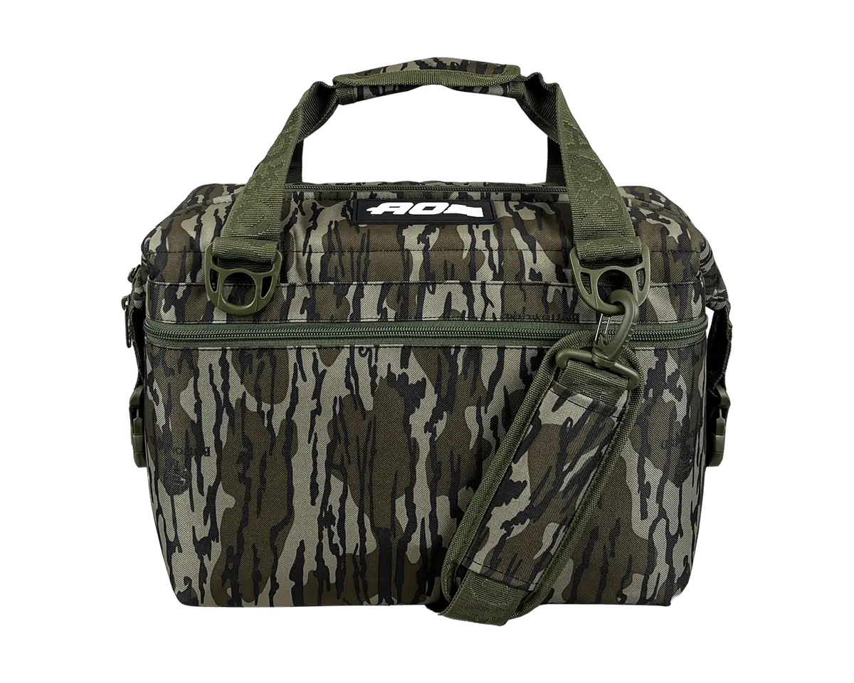 Mossy Oak Bottomland Series 12 Pack Cooler 1