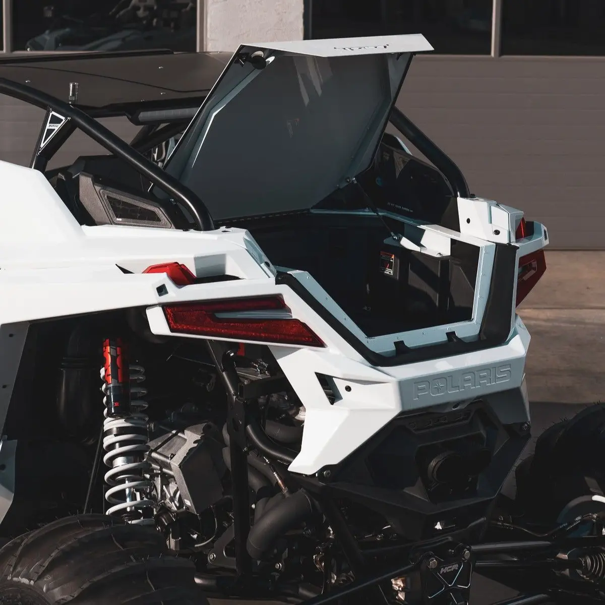Polaris Rzr Pro R Trunk Enclosure 1