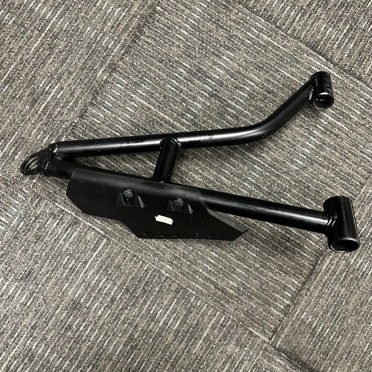 Polaris Ranger 1000 Oem Front Right Lower A Arm W/ Shield 1