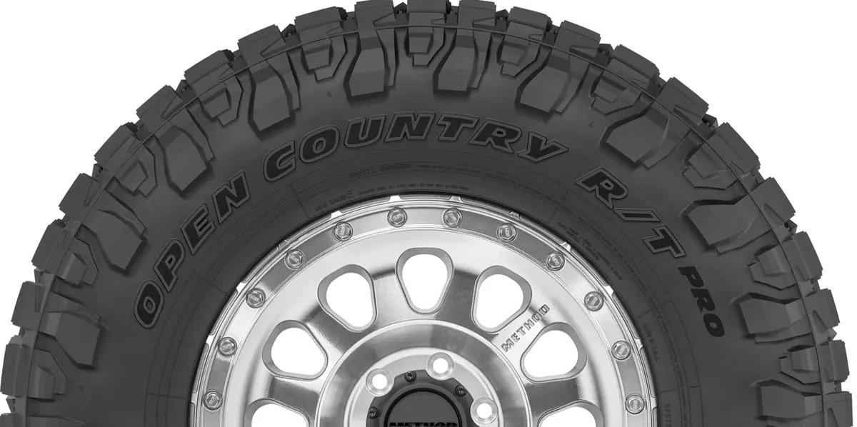 Toyo Open Country R/T Pro On - Off Road Rugged Terrain Hybrid M/T Tire 37X13.5R18lt 128Q E/10 Oprtp 2